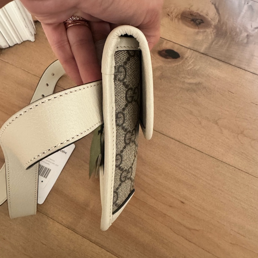 BRAND NEW with tags!!!Gucci Belt Bag